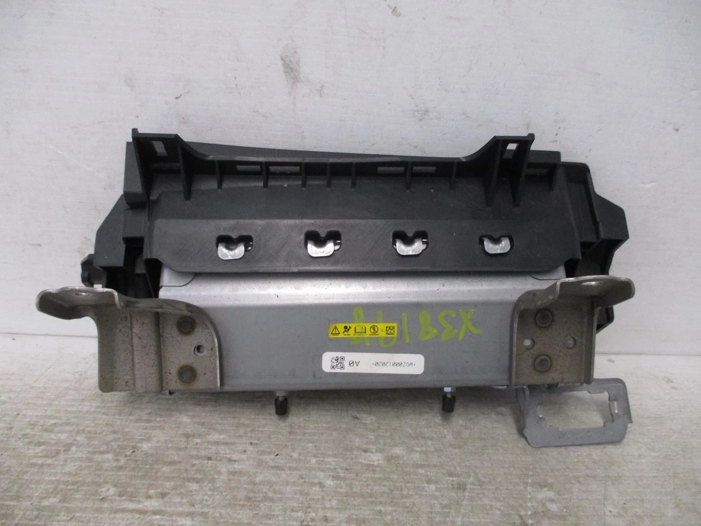 2020-2024 Subaru Legacy Driver Knee Airbag