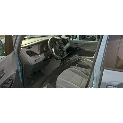 2016 Toyota Sienna driver knee Used Airbag