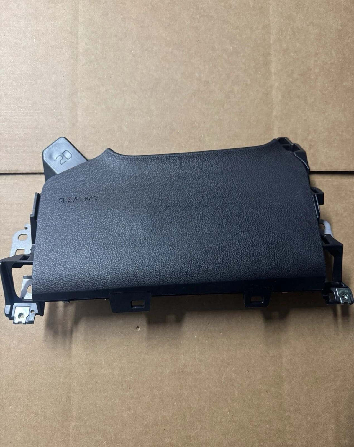 2020_2026_Toyota_Highlander_Driver_Side_Knee_Airbag